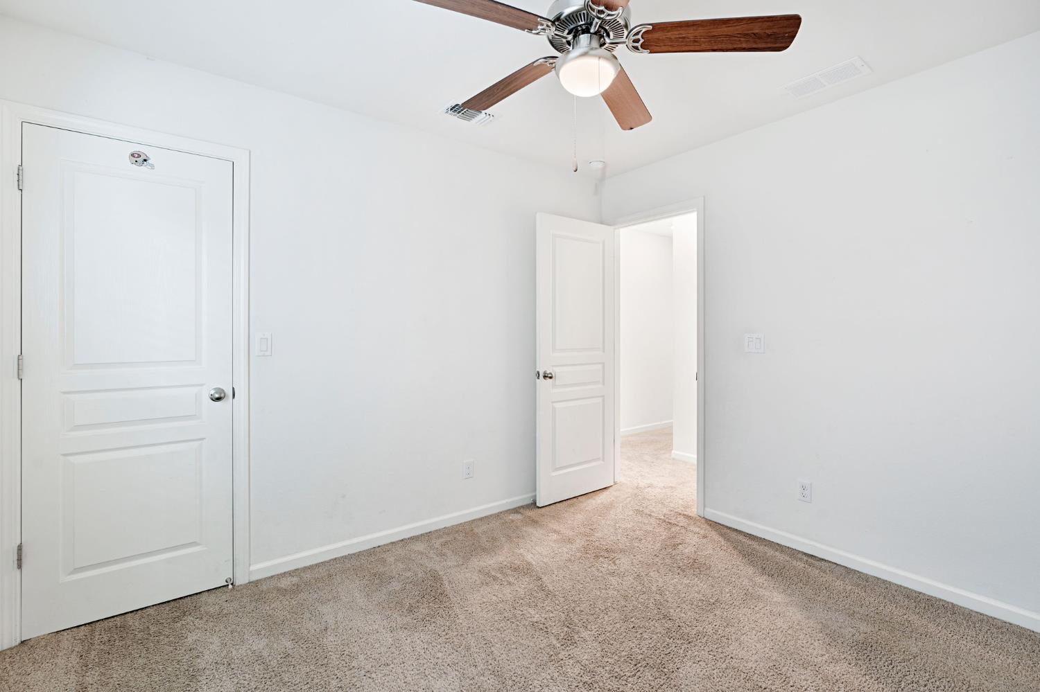 3689 N Mccaffrey Ave, Fresno, CA 93722