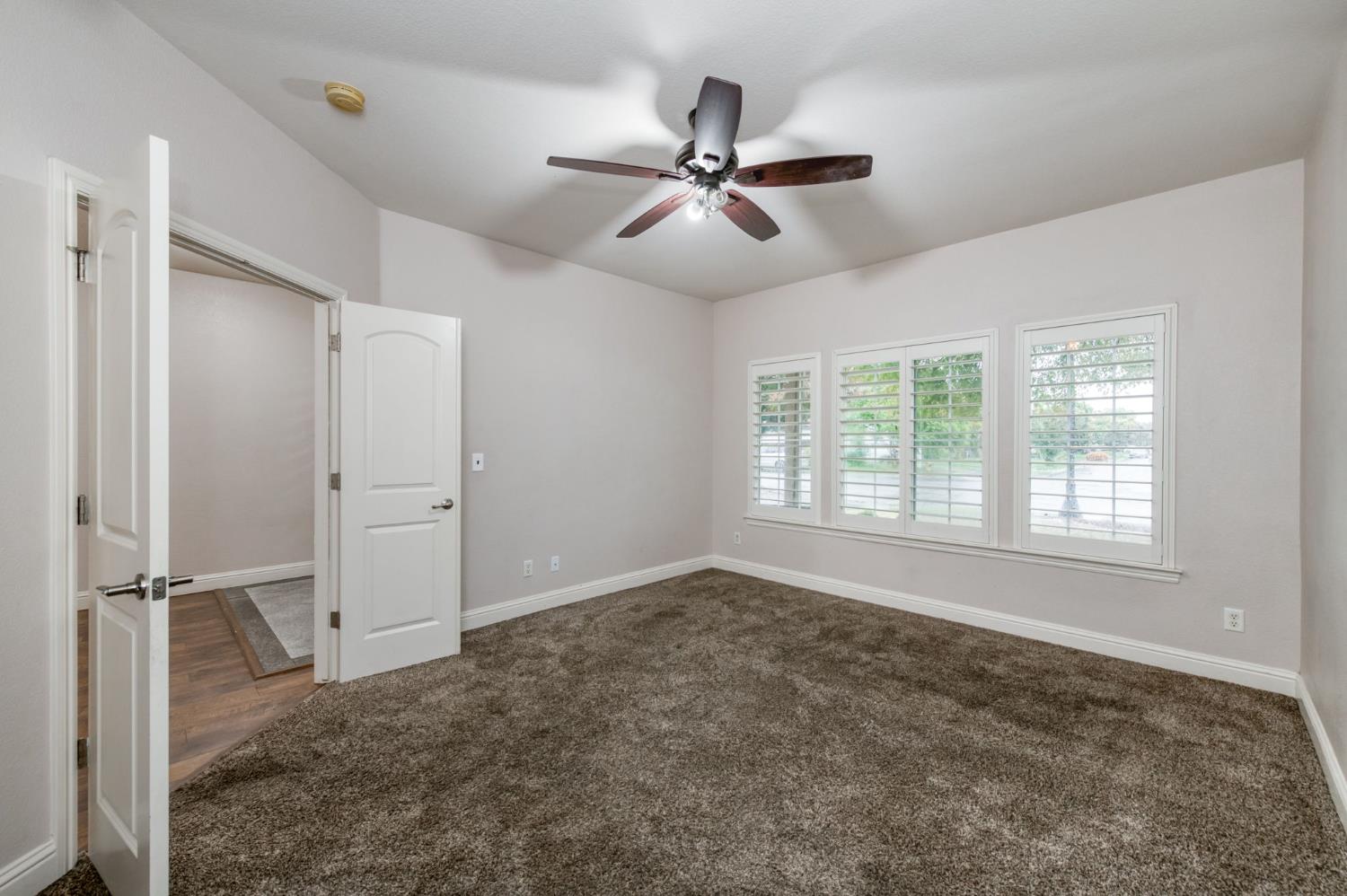 169 Rosewood Ave, Sanger, CA 93657