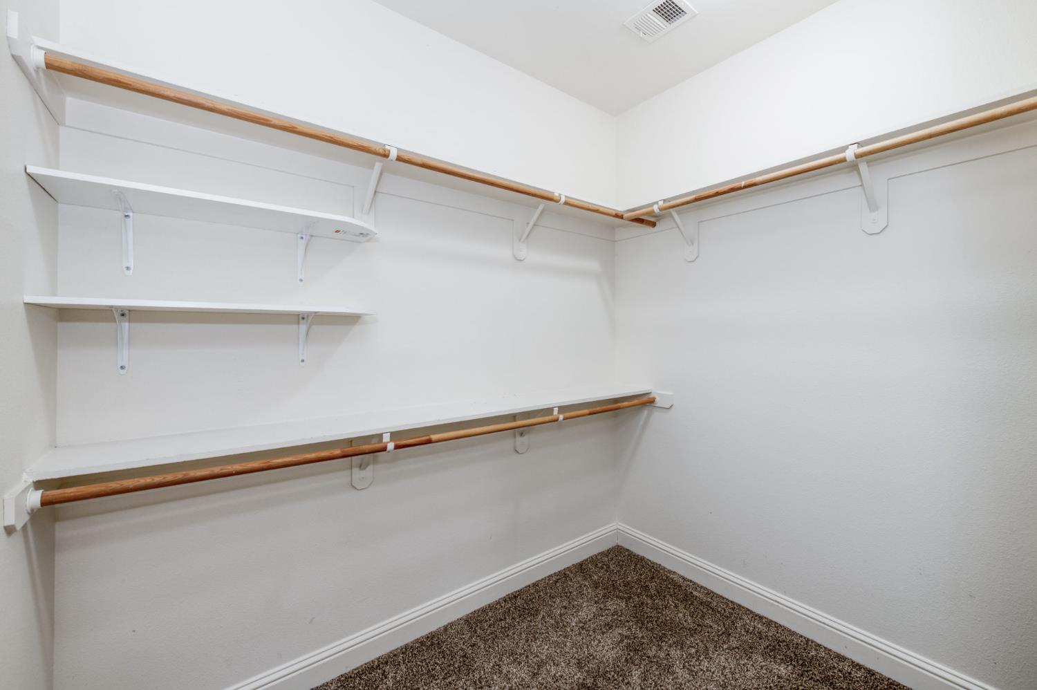 169 Rosewood Ave, Sanger, CA 93657