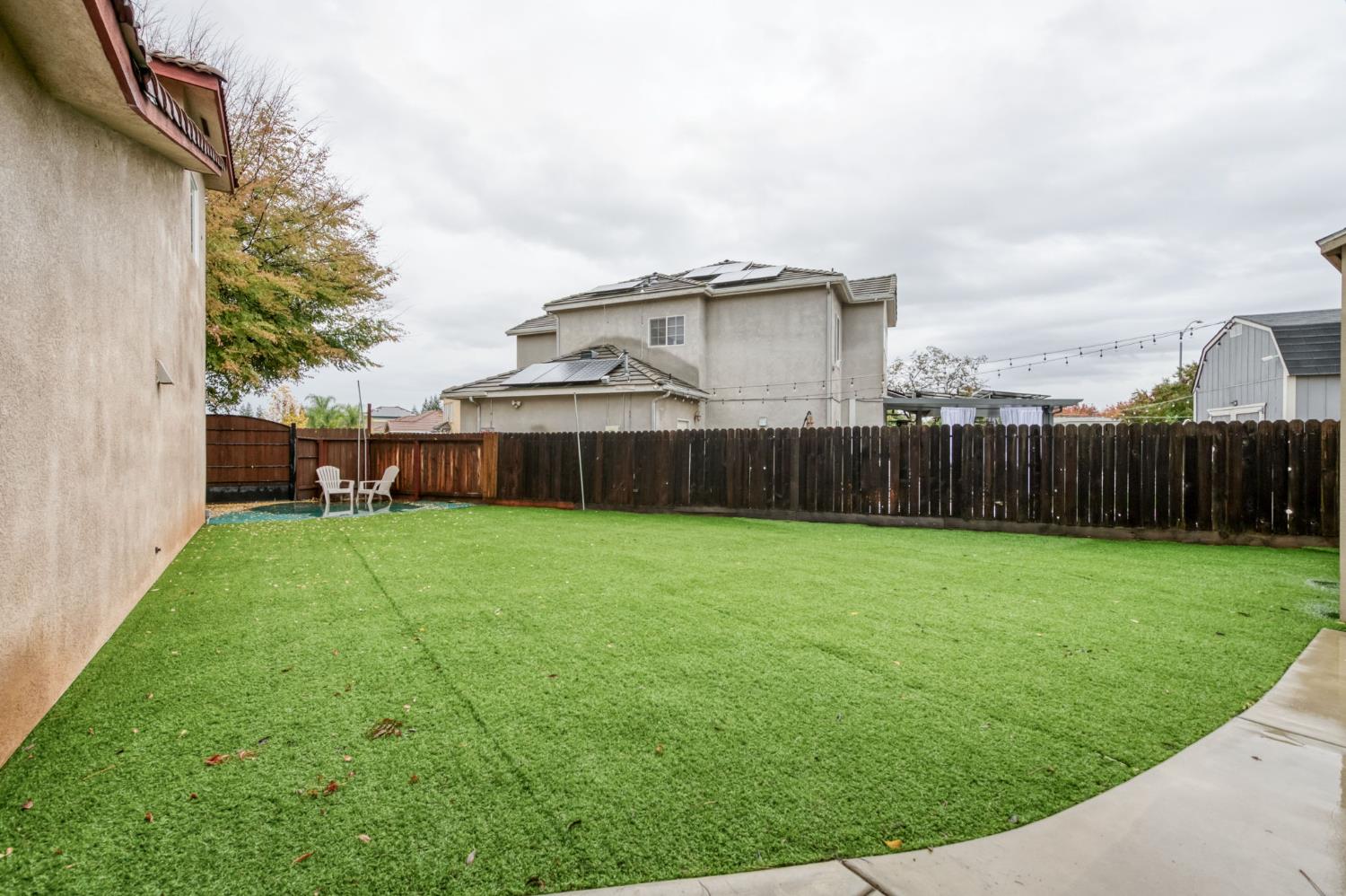 169 Rosewood Ave, Sanger, CA 93657