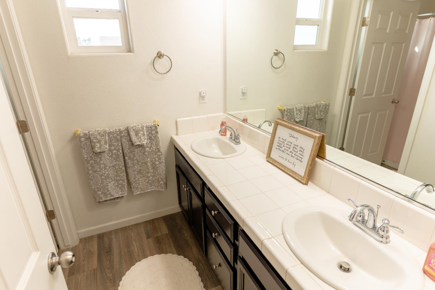 1358 Tevin Way, Madera, CA 93637