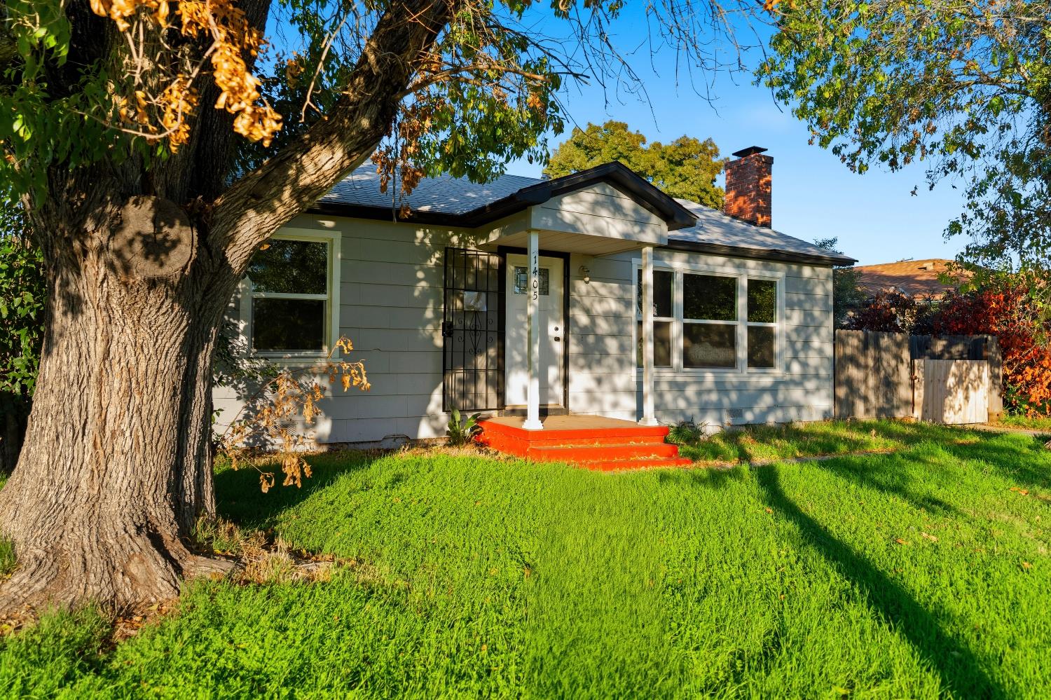 1405 E 22nd St, Merced, CA 95340