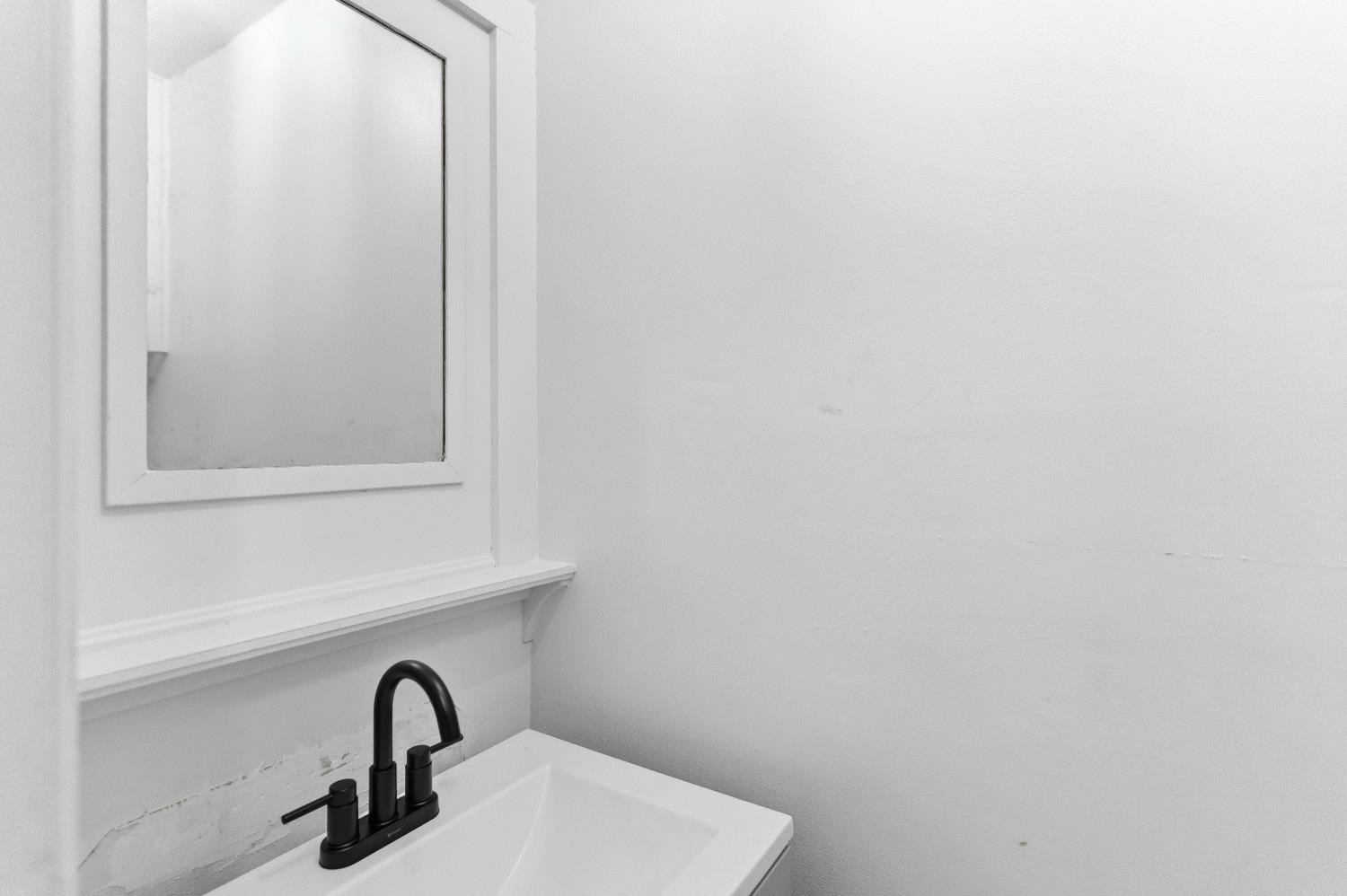 1405 E 22nd St, Merced, CA 95340