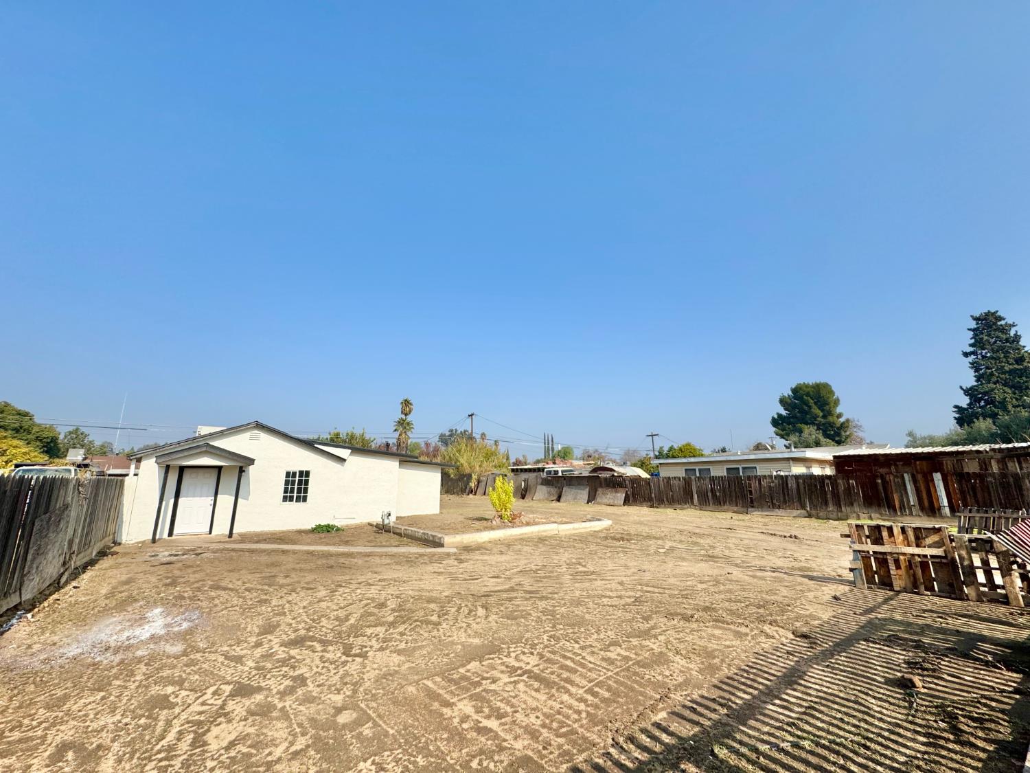 5035 E Laurel Ave, Fresno, CA 93727