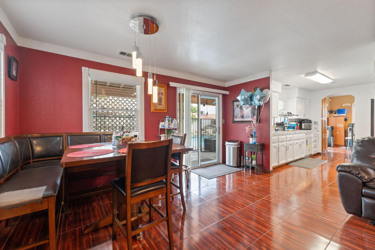 180 Cheney Ln, Coalinga, CA 93210