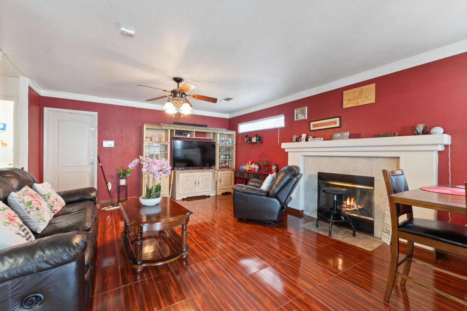 180 Cheney Ln, Coalinga, CA 93210