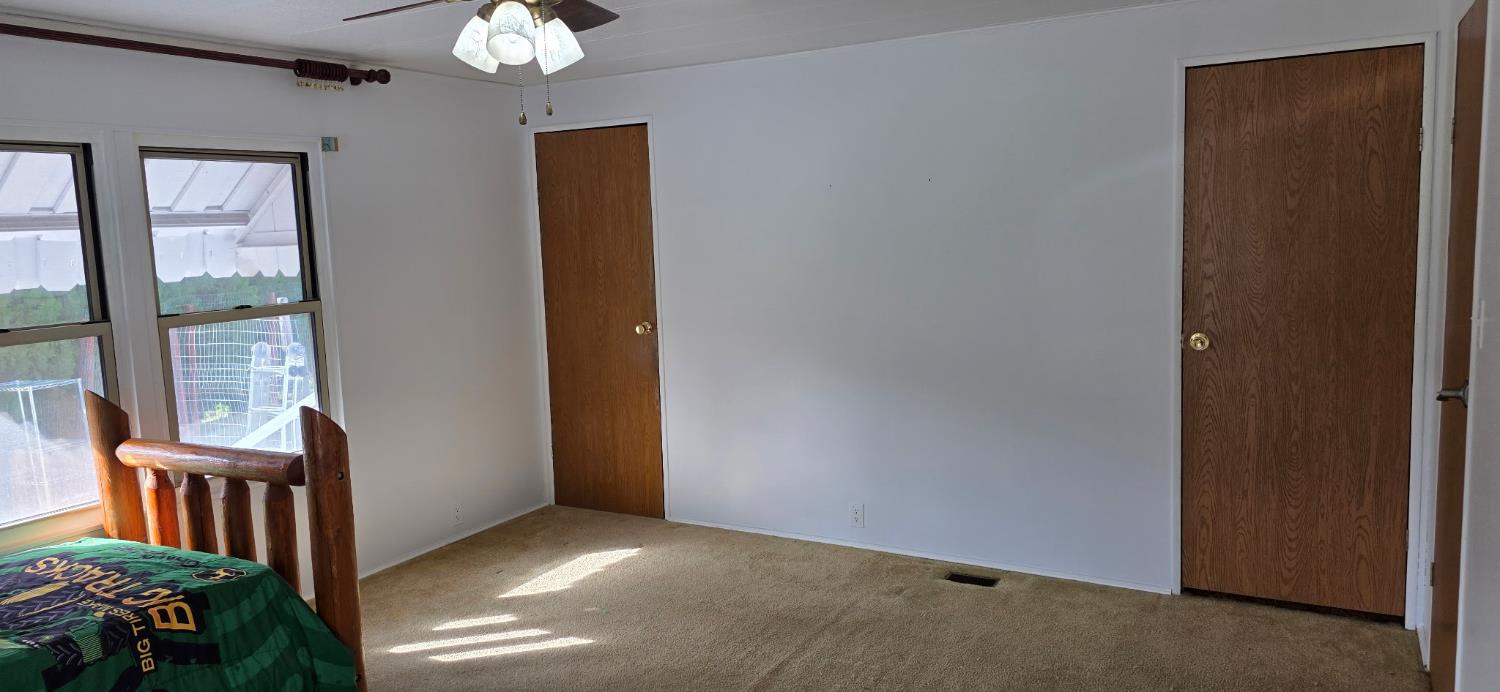 37314 Mistletoe Rd, Yokuts Valley, CA 93675