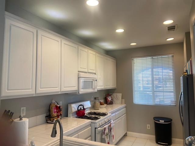 1508 W Avenue H1, Lancaster, CA 93534