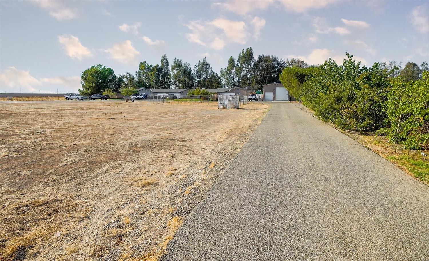 34681 Avenue 12, Madera, CA 93636