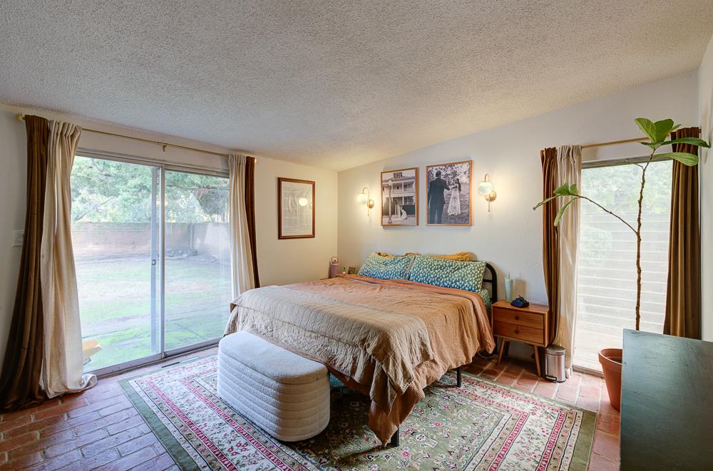 1326 W Morris Ave, Fresno, CA 93711