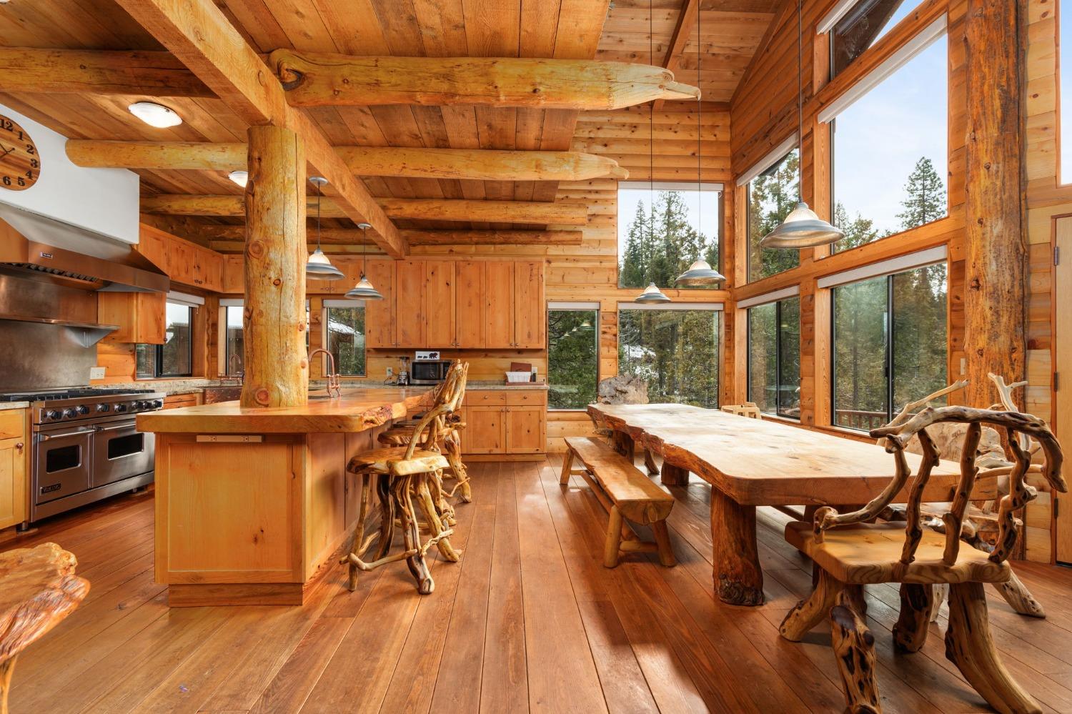 39553 Crest Point Ln, Shaver Lake, CA 93664