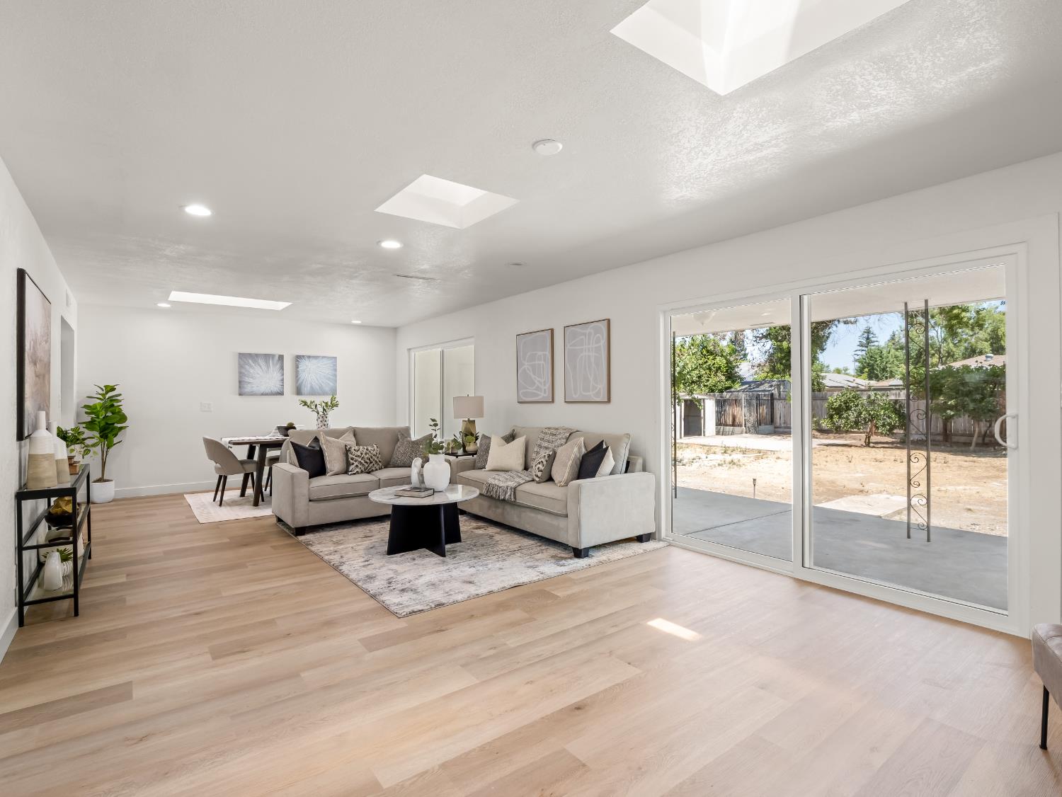 3236 W Browning Ave, Fresno, CA 93711