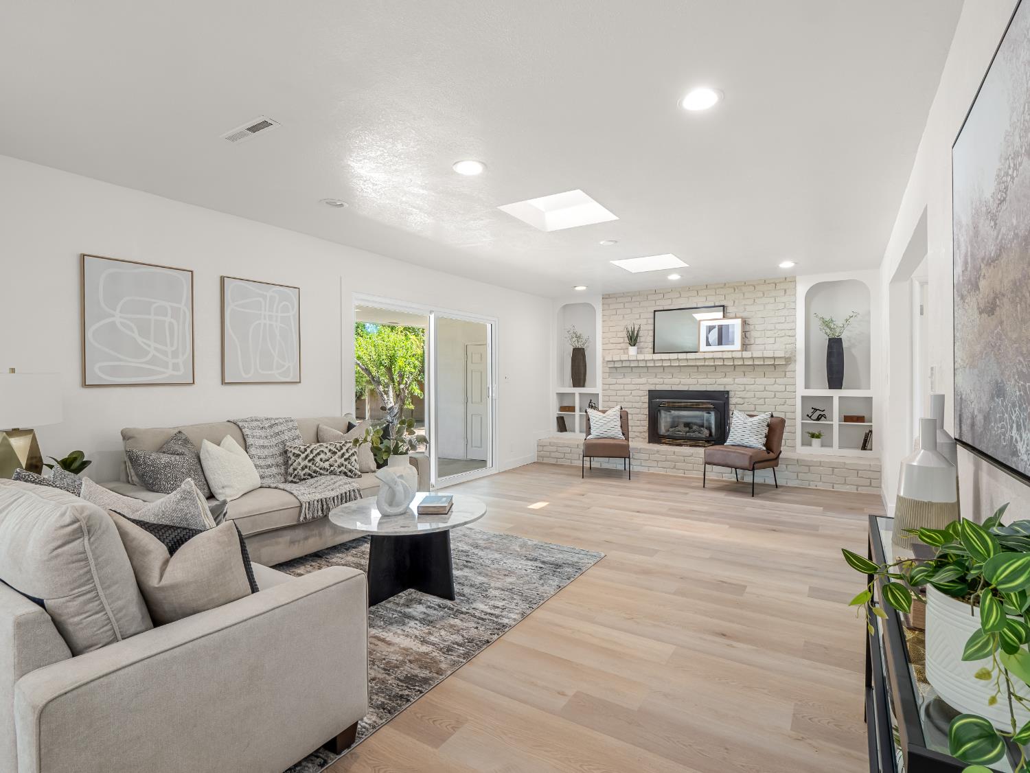 3236 W Browning Ave, Fresno, CA 93711