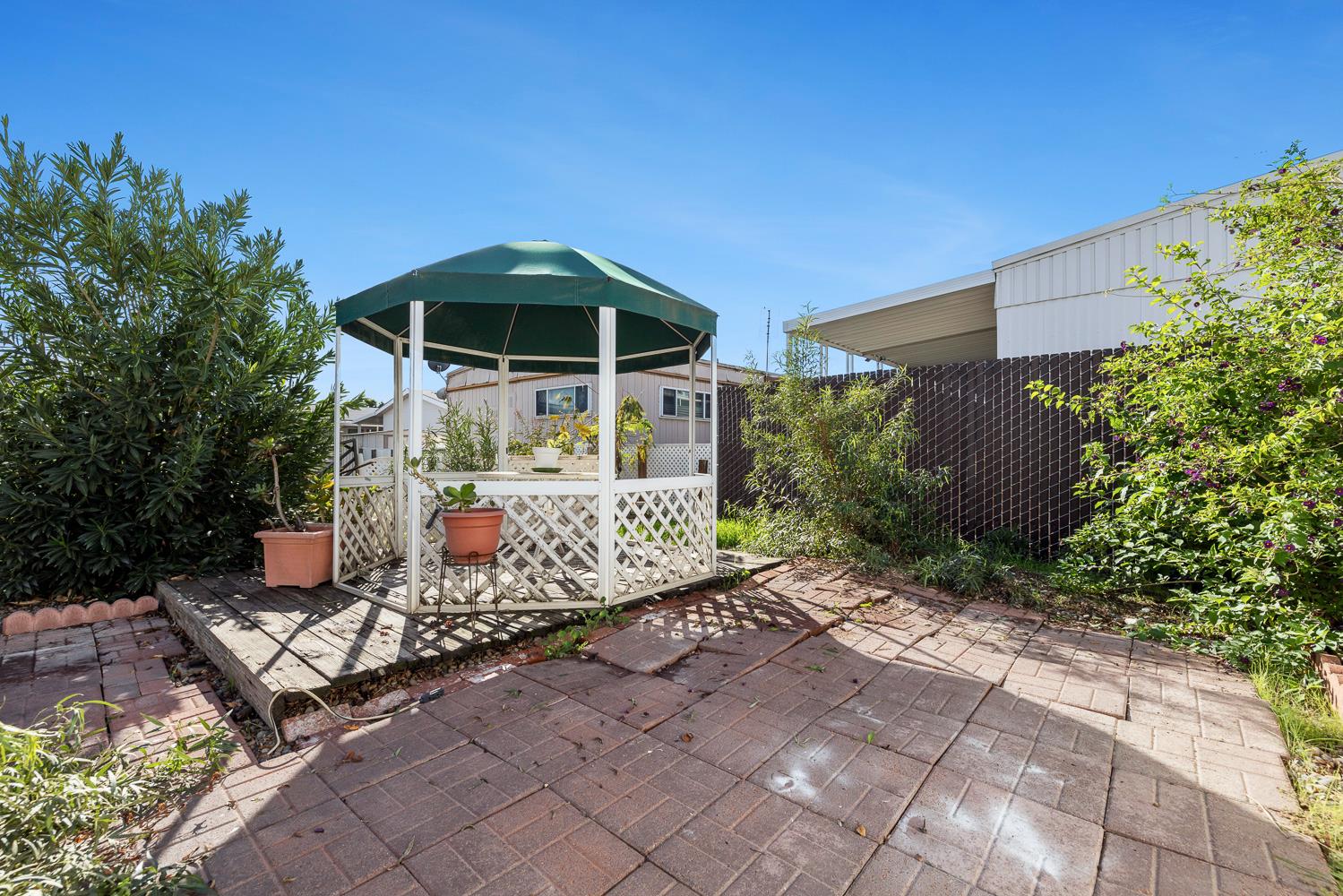 105 W Herndon Ave #66, Pinedale, CA 93650