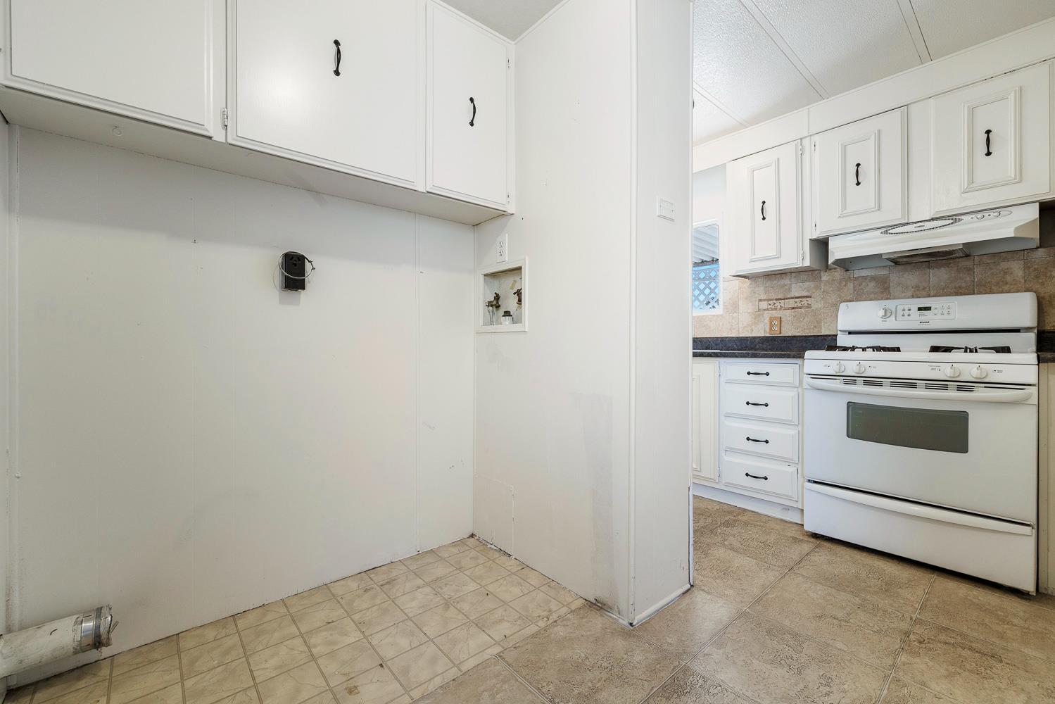 105 W Herndon Ave #66, Pinedale, CA 93650