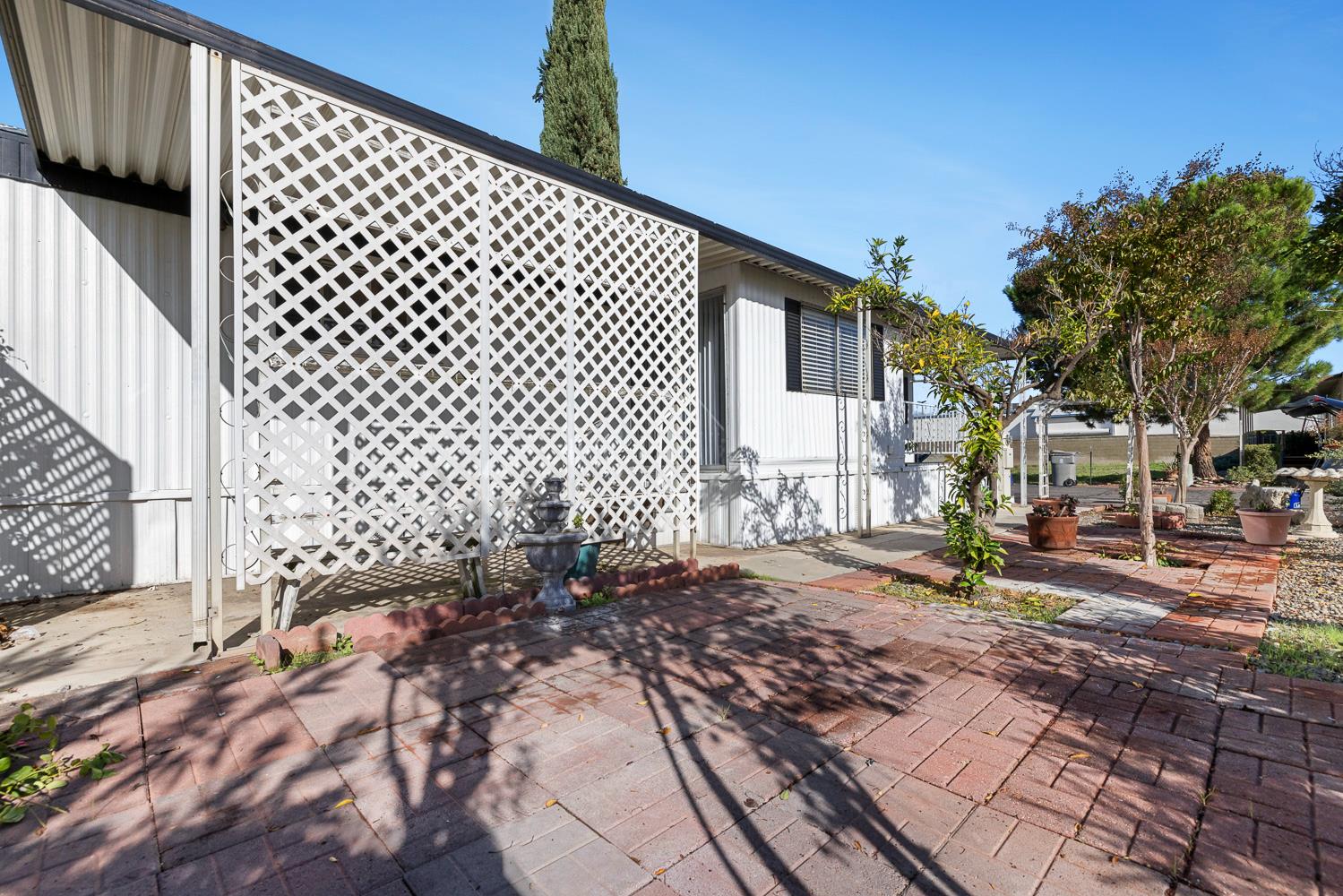 105 W Herndon Ave #66, Pinedale, CA 93650