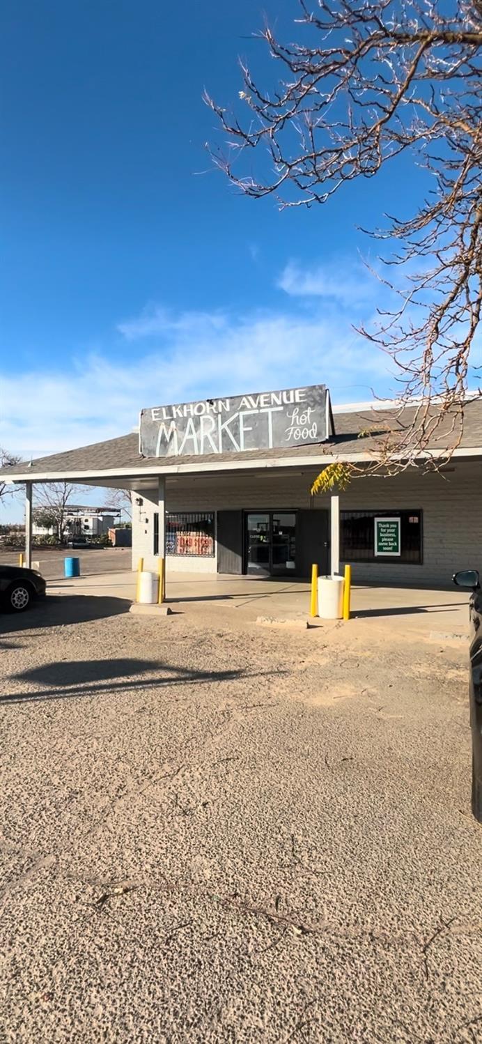 3126 W Elkhorn Ave, Caruthers, CA 93609