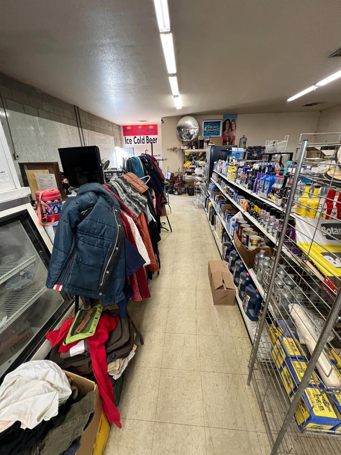 3126 W Elkhorn Ave, Caruthers, CA 93609