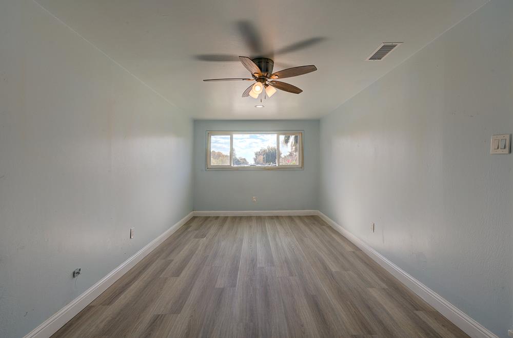 1217 Mehlert St, Kingsburg, CA 93631