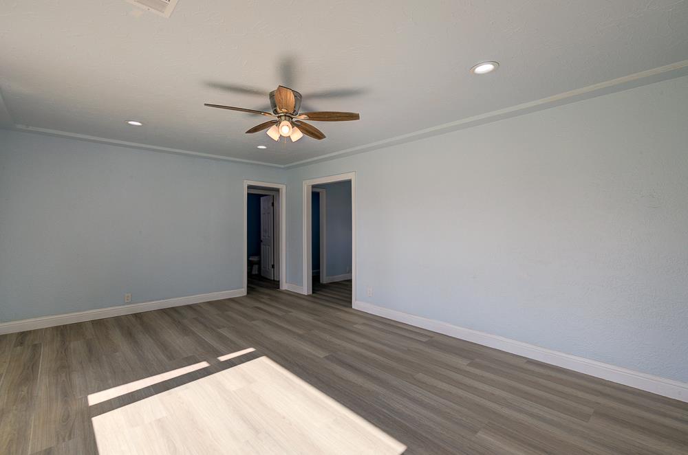 1217 Mehlert St, Kingsburg, CA 93631