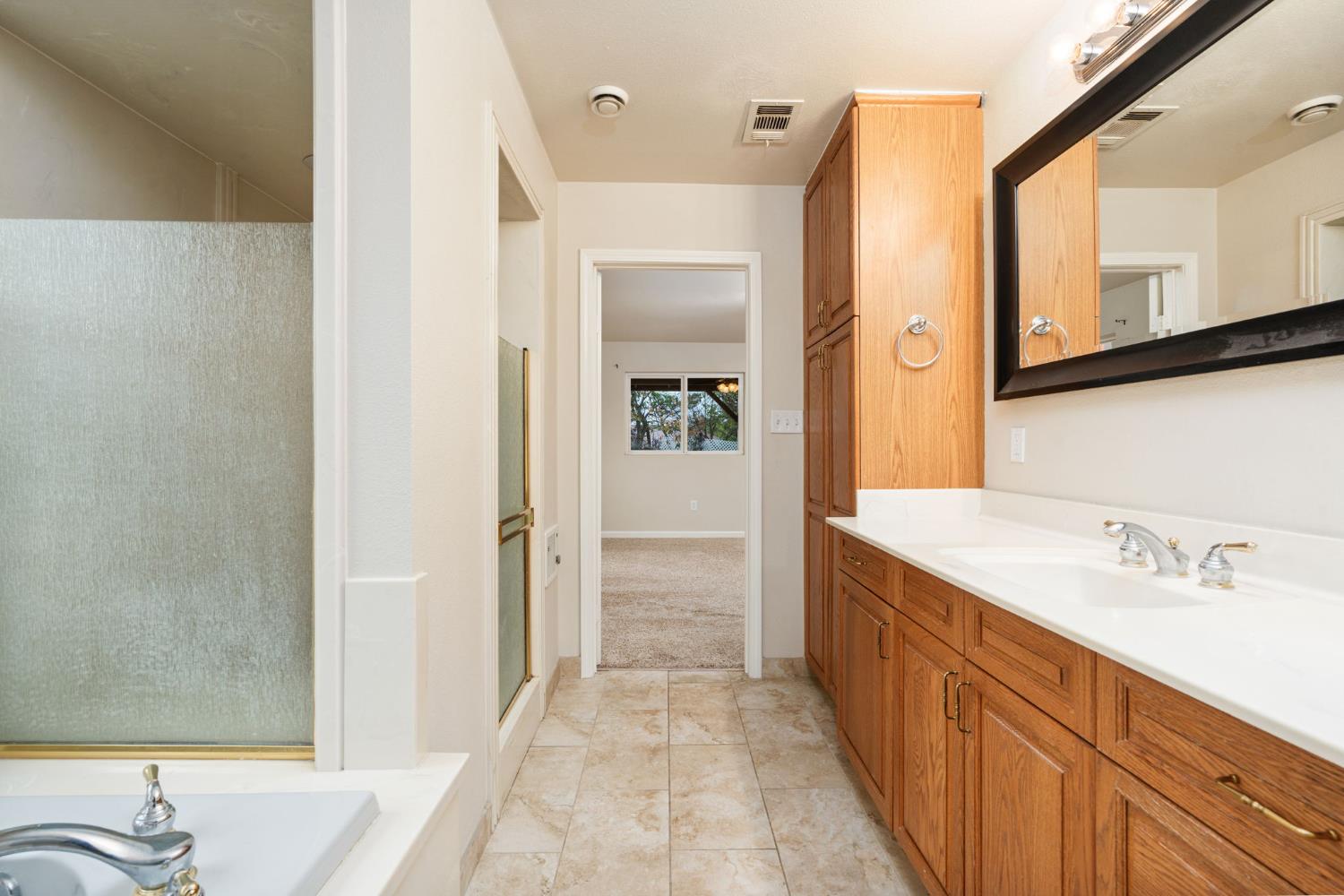 50890 Rosemary Ln, Yokuts Valley, CA 93675