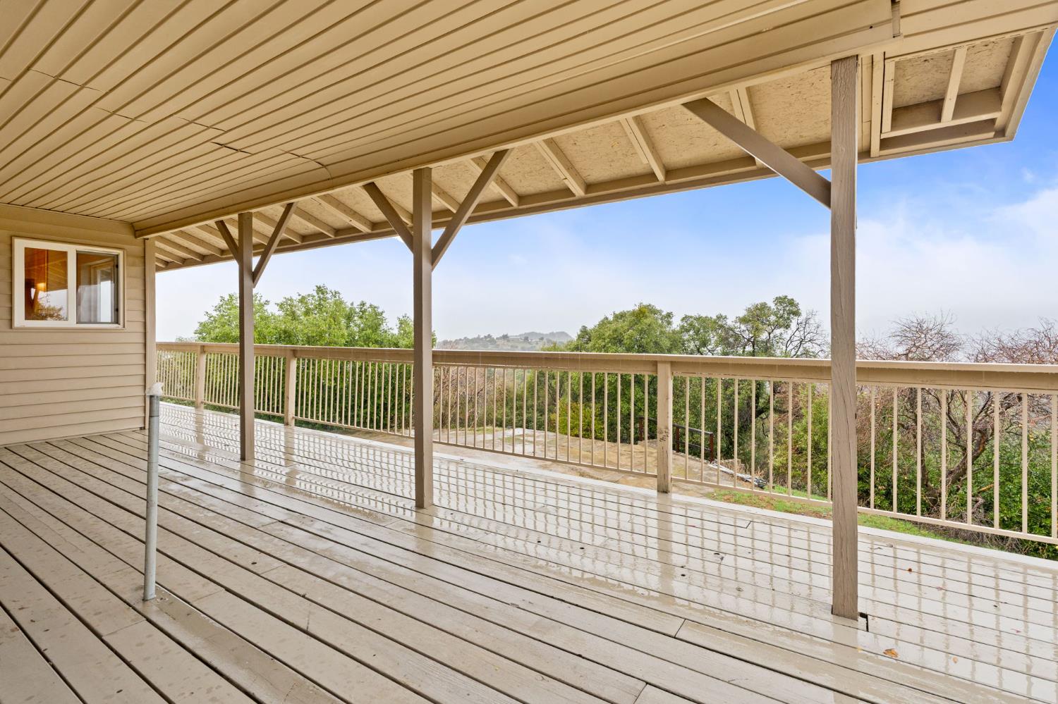 50890 Rosemary Ln, Yokuts Valley, CA 93675