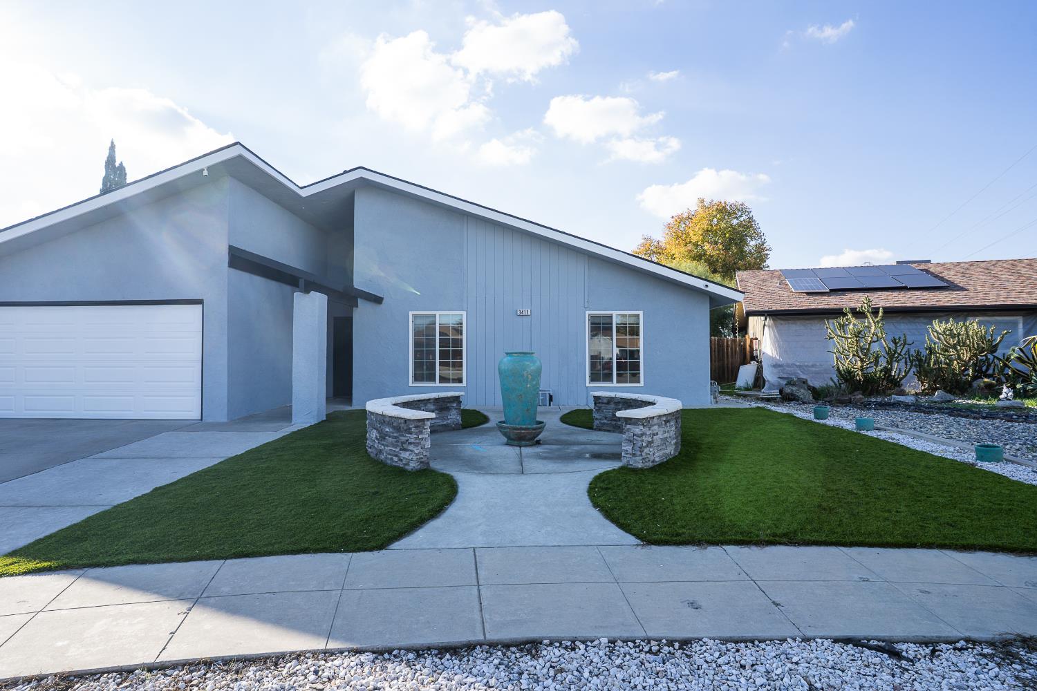 3411 N 3Rd St, Fresno, CA 93726