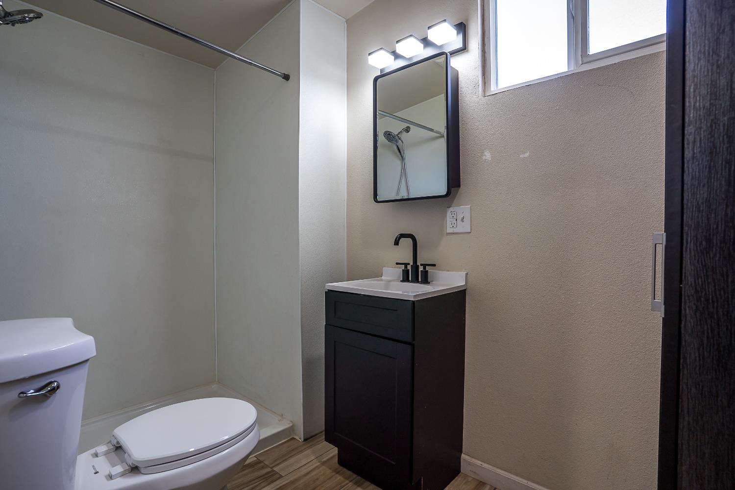 3411 N 3Rd St, Fresno, CA 93726