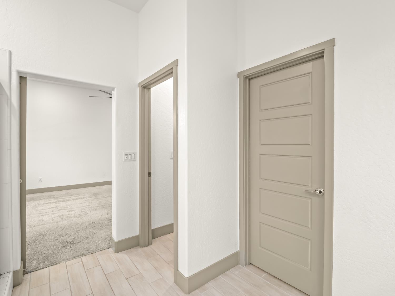 336 E Tyler Ct, Visalia, CA 93291