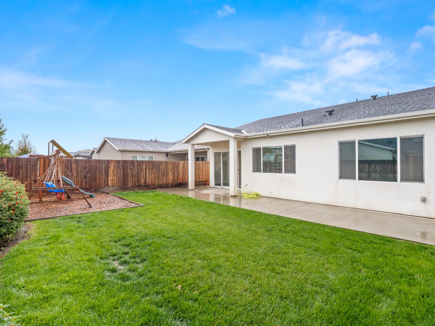 336 E Tyler Ct, Visalia, CA 93291