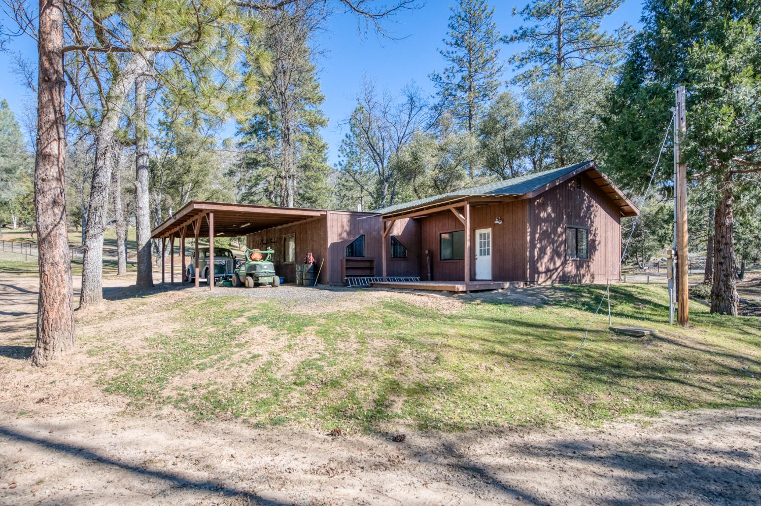 34405 Wild Rose Ln, North Fork, CA 93643