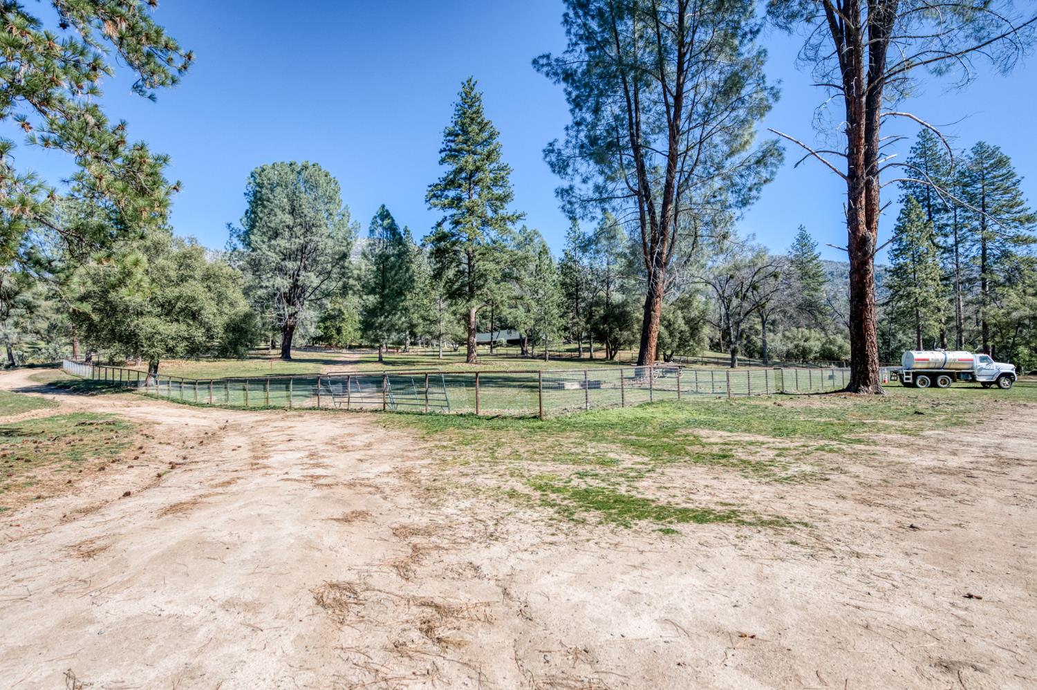 34405 Wild Rose Ln, North Fork, CA 93643