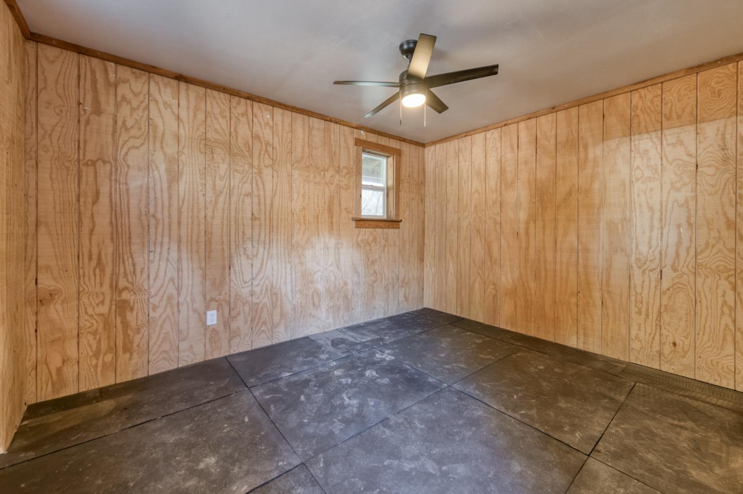 34405 Wild Rose Ln, North Fork, CA 93643