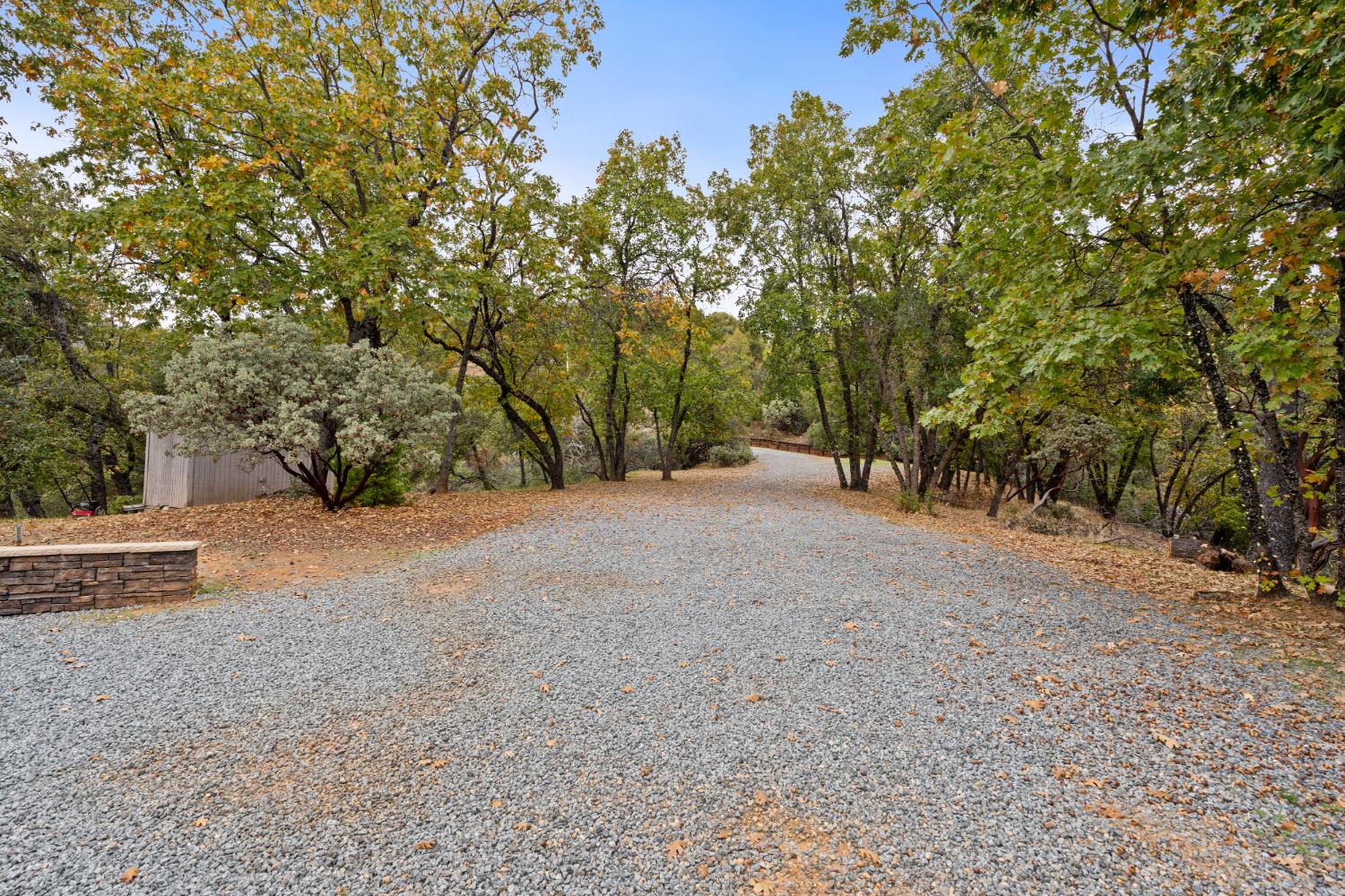 53050 Ridge Top Dr, North Fork, CA 93643