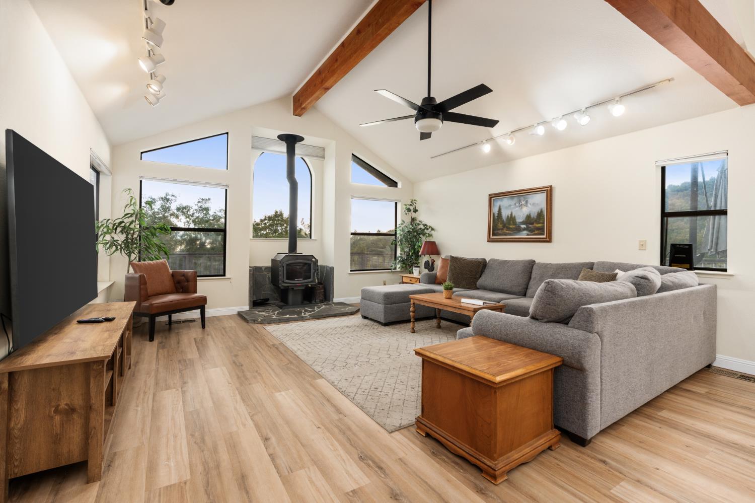 53050 Ridge Top Dr, North Fork, CA 93643