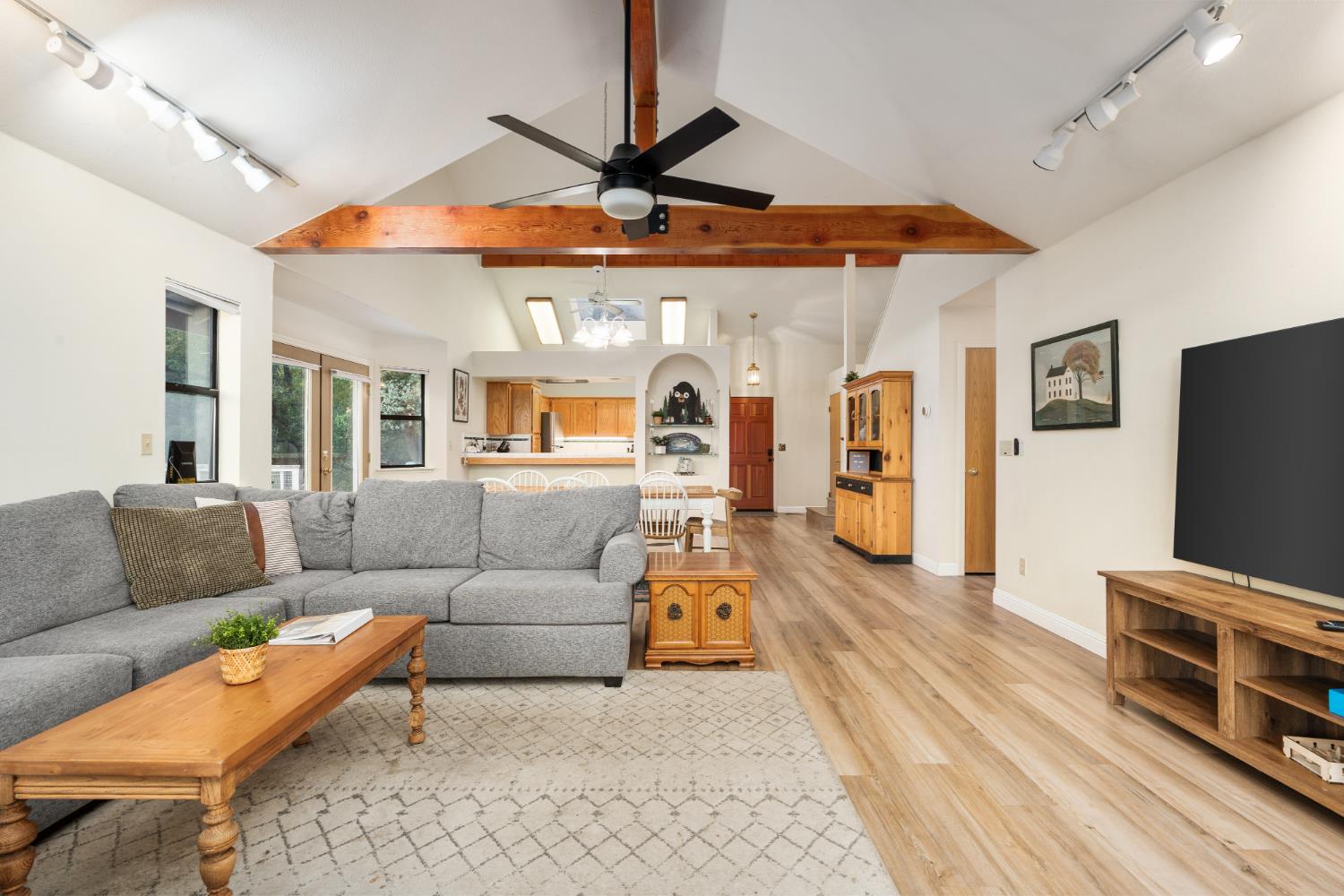 53050 Ridge Top Dr, North Fork, CA 93643