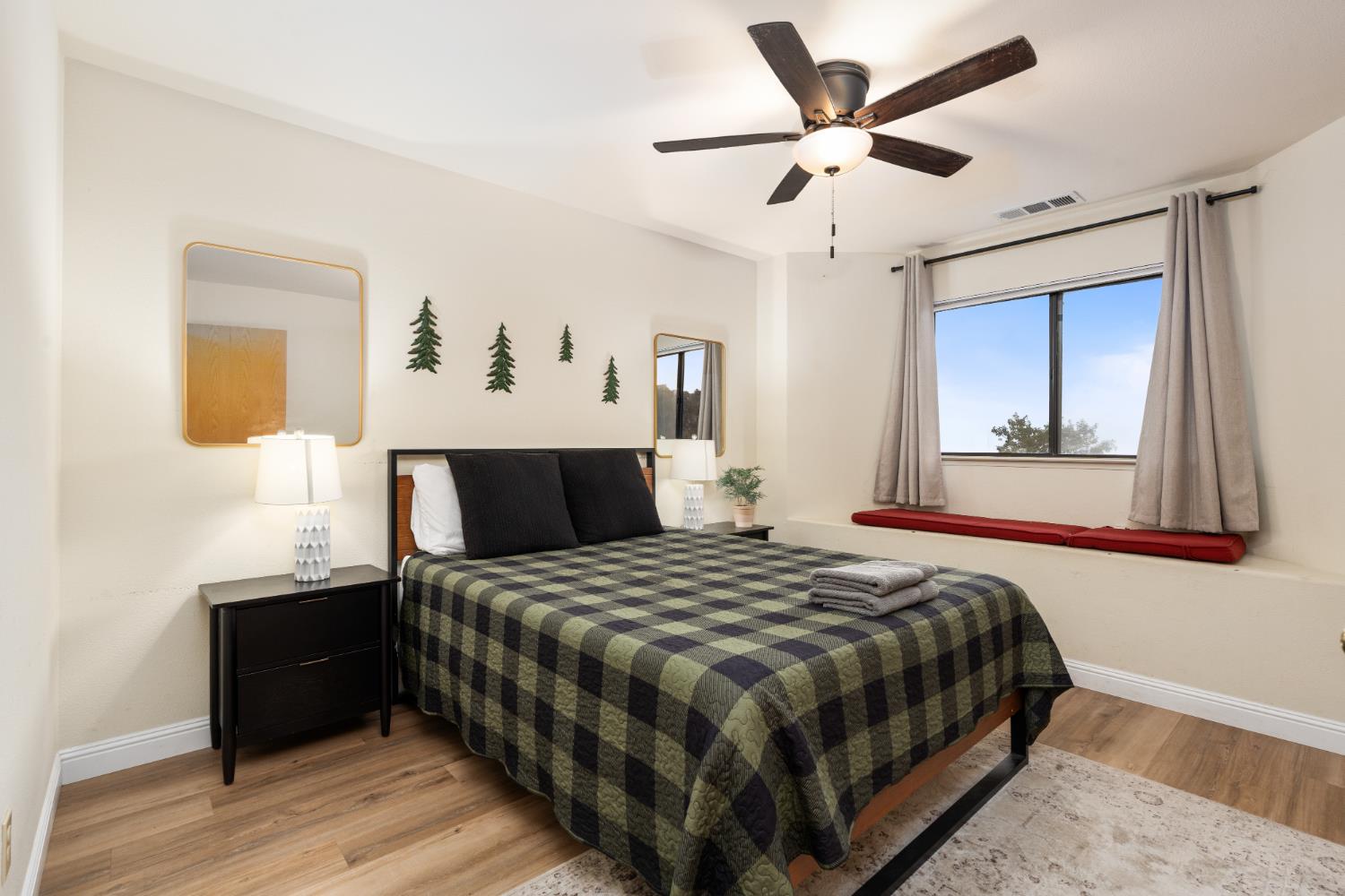 53050 Ridge Top Dr, North Fork, CA 93643