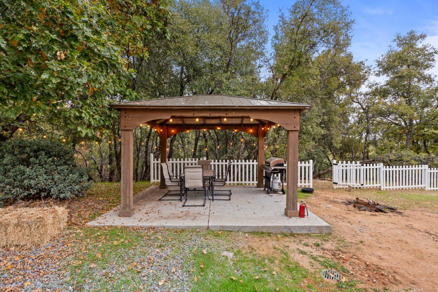 53050 Ridge Top Dr, North Fork, CA 93643