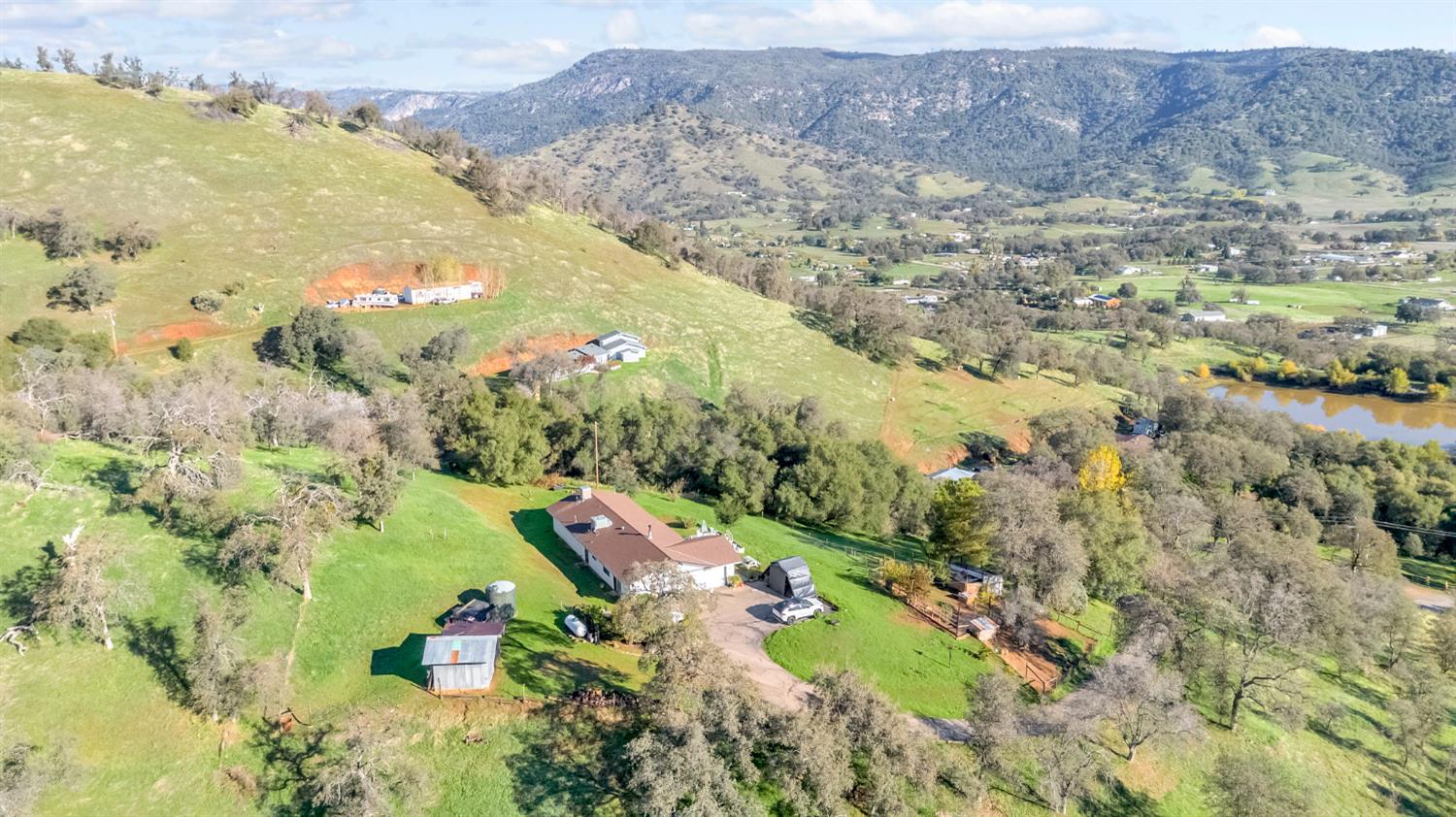 29668 Seminole Rd, Tollhouse, CA 93667