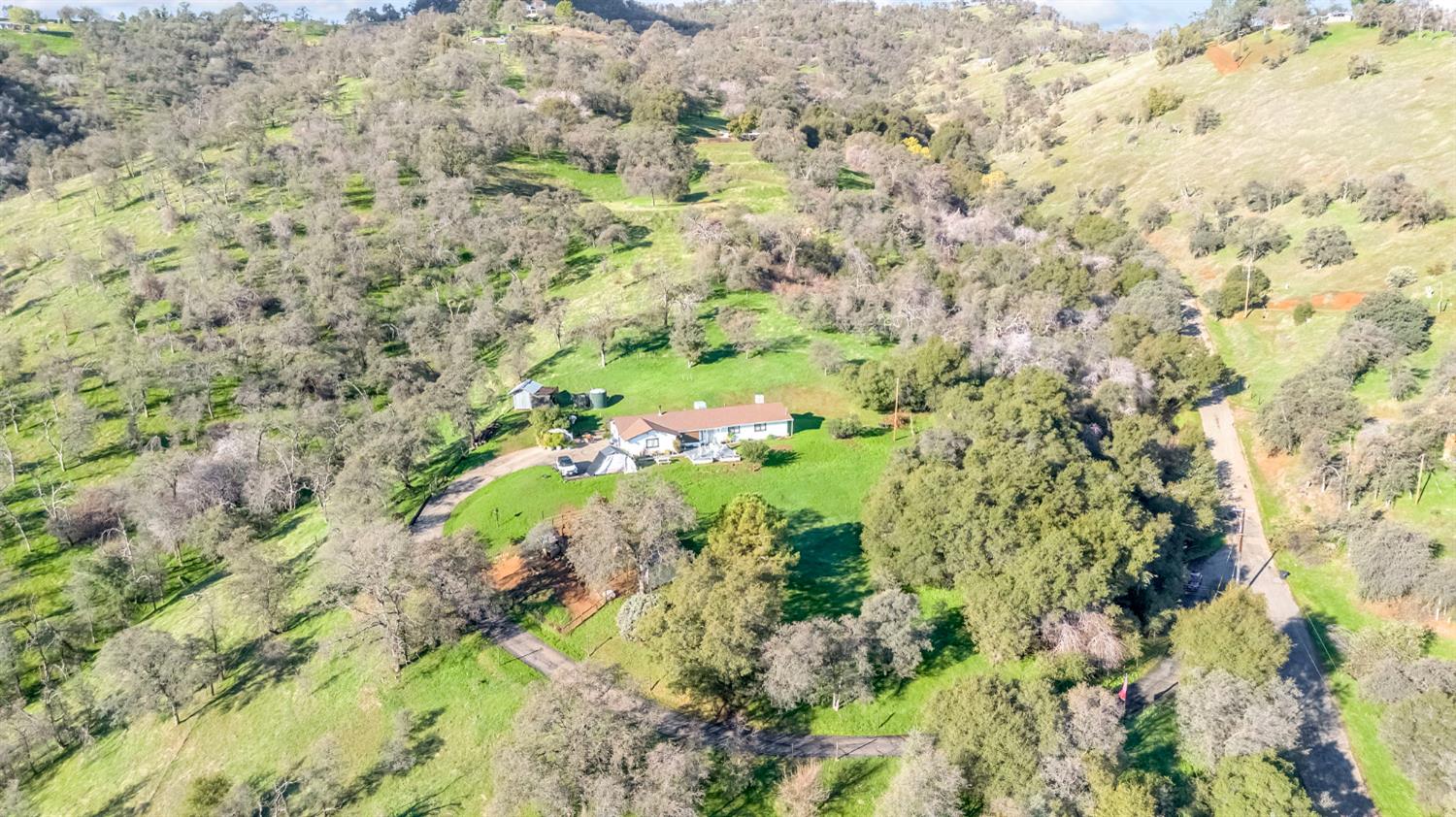 29668 Seminole Rd, Tollhouse, CA 93667