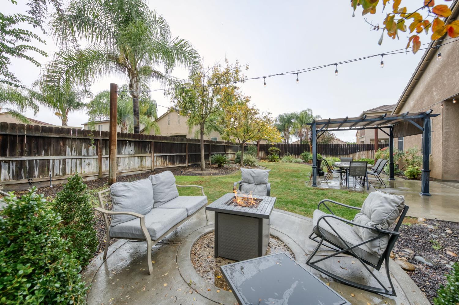 5945 N La Paz Ave, Fresno, CA 93723