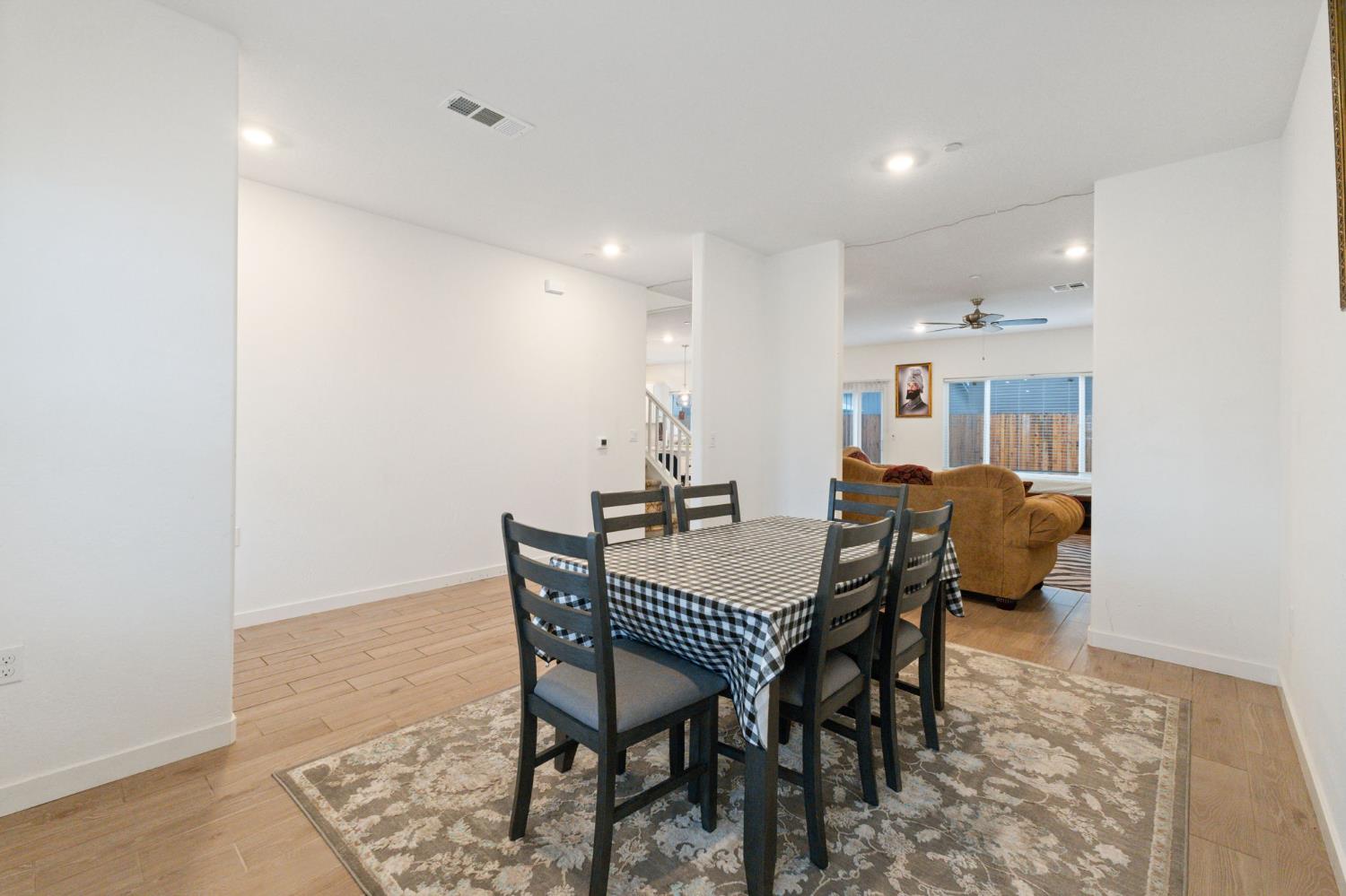 7012 W Donner Ave, Fresno, CA 93723