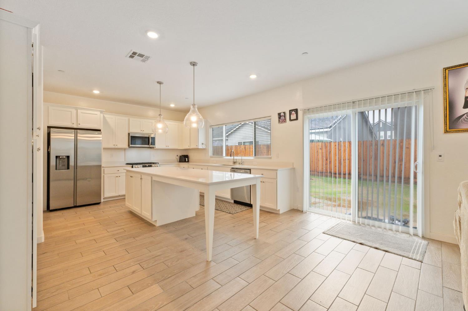 7012 W Donner Ave, Fresno, CA 93723