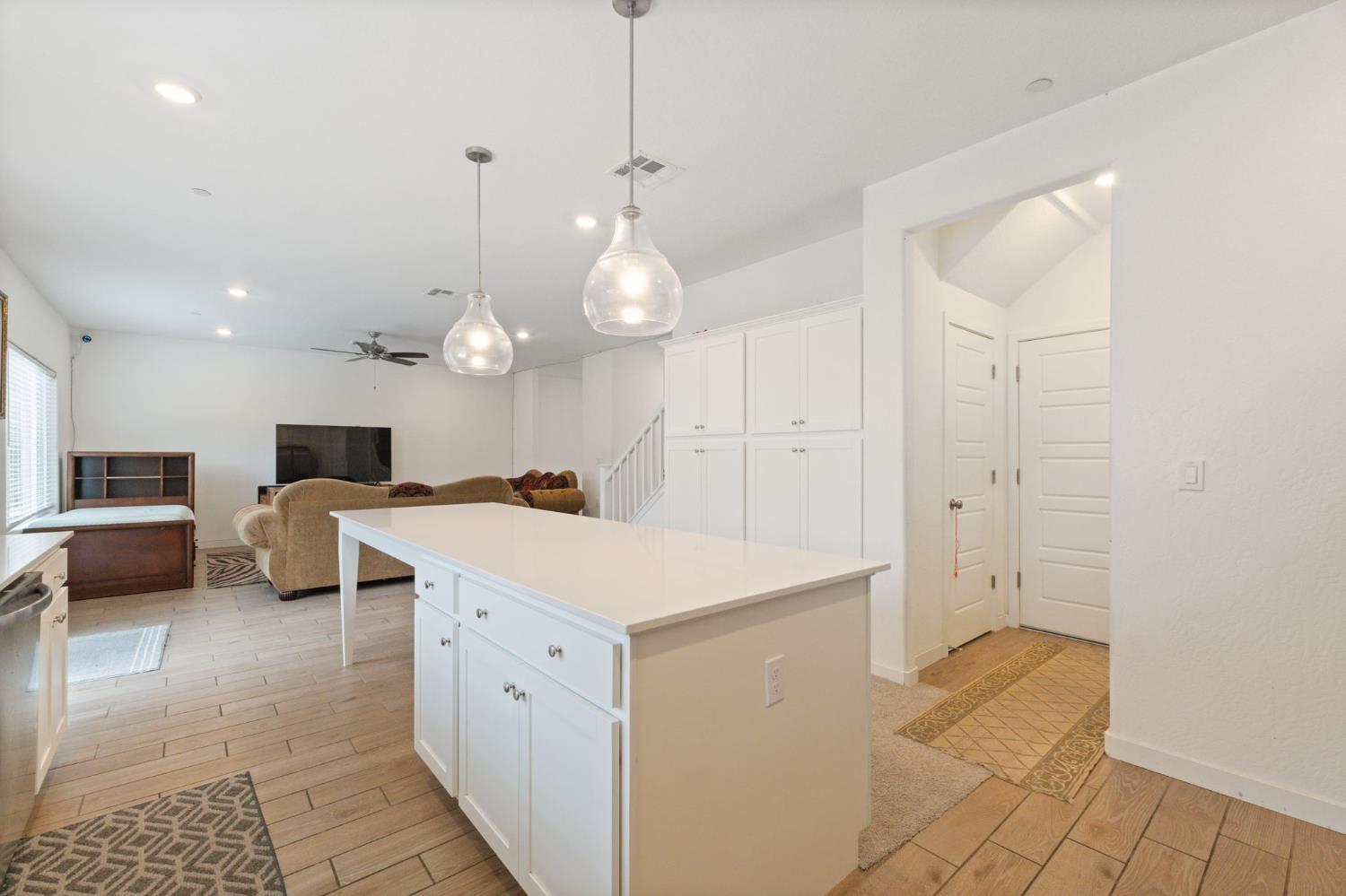 7012 W Donner Ave, Fresno, CA 93723