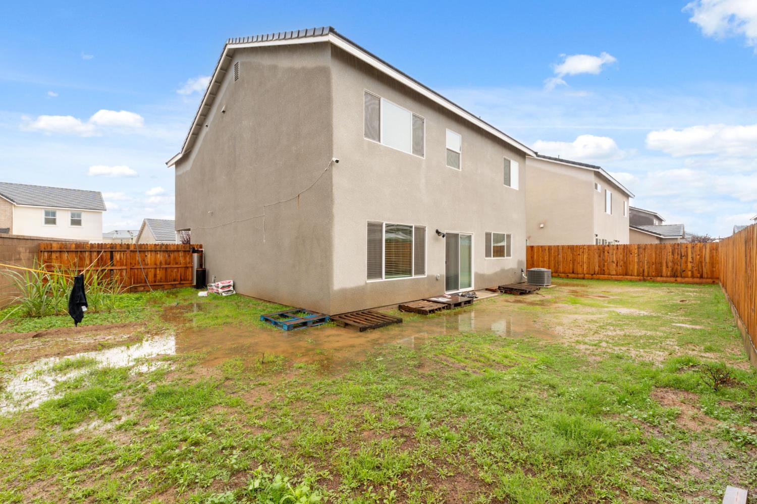 7012 W Donner Ave, Fresno, CA 93723