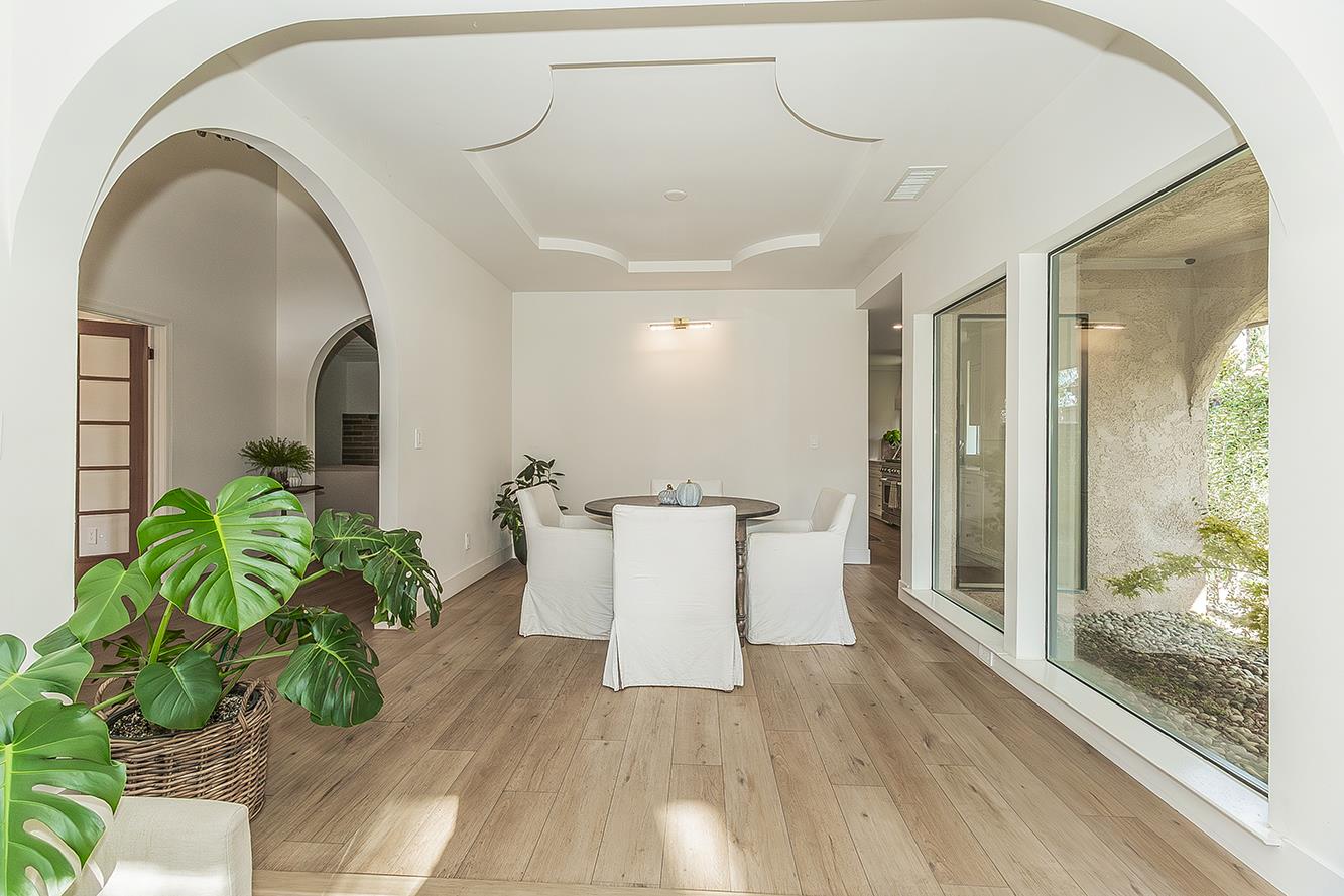 406 E Audubon Dr, Fresno, CA 93720