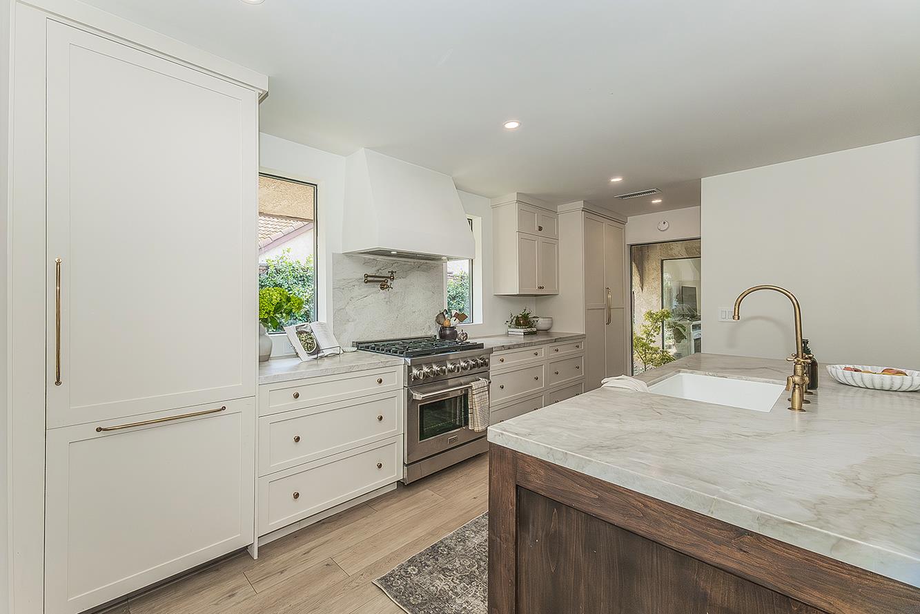 406 E Audubon Dr, Fresno, CA 93720