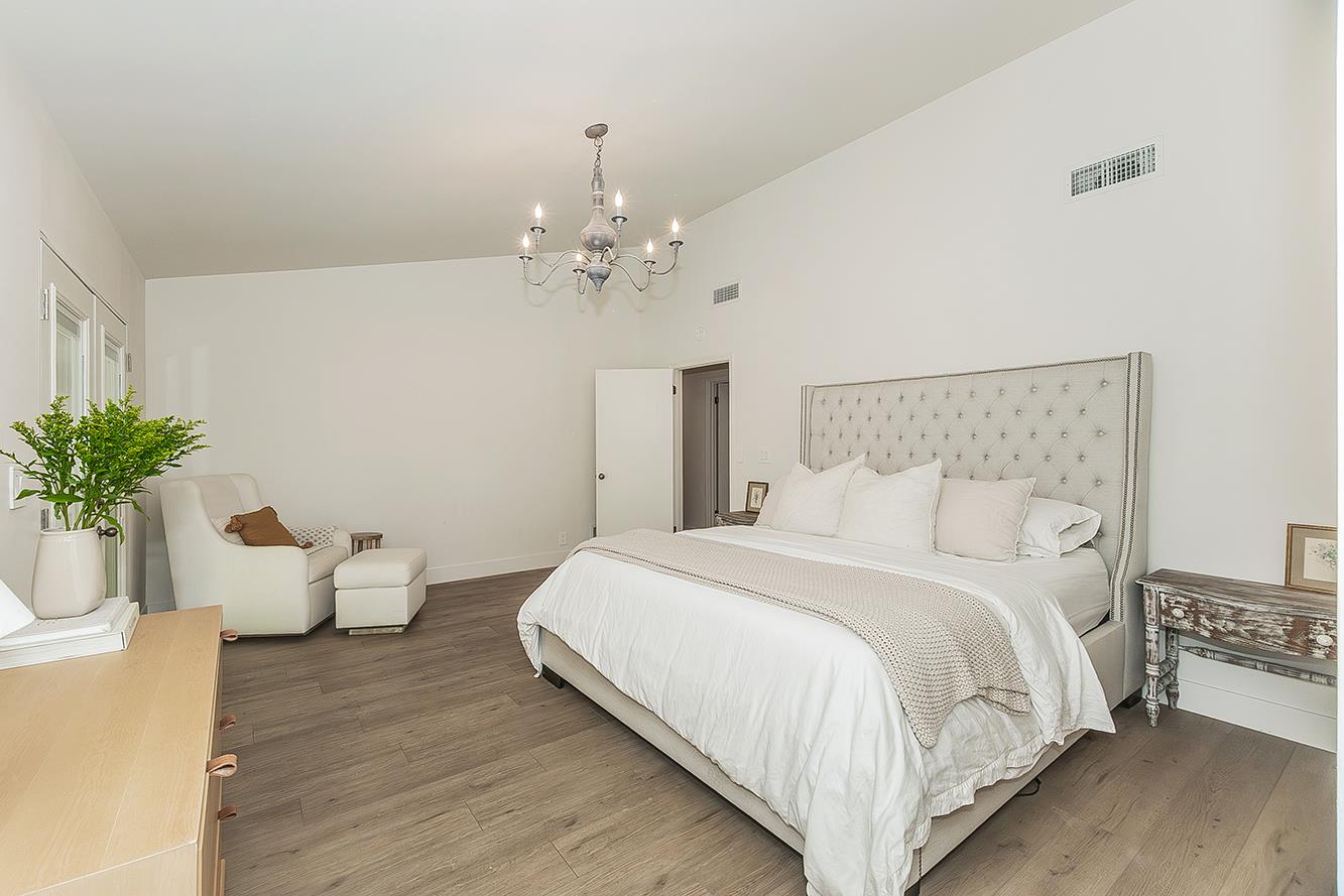 406 E Audubon Dr, Fresno, CA 93720