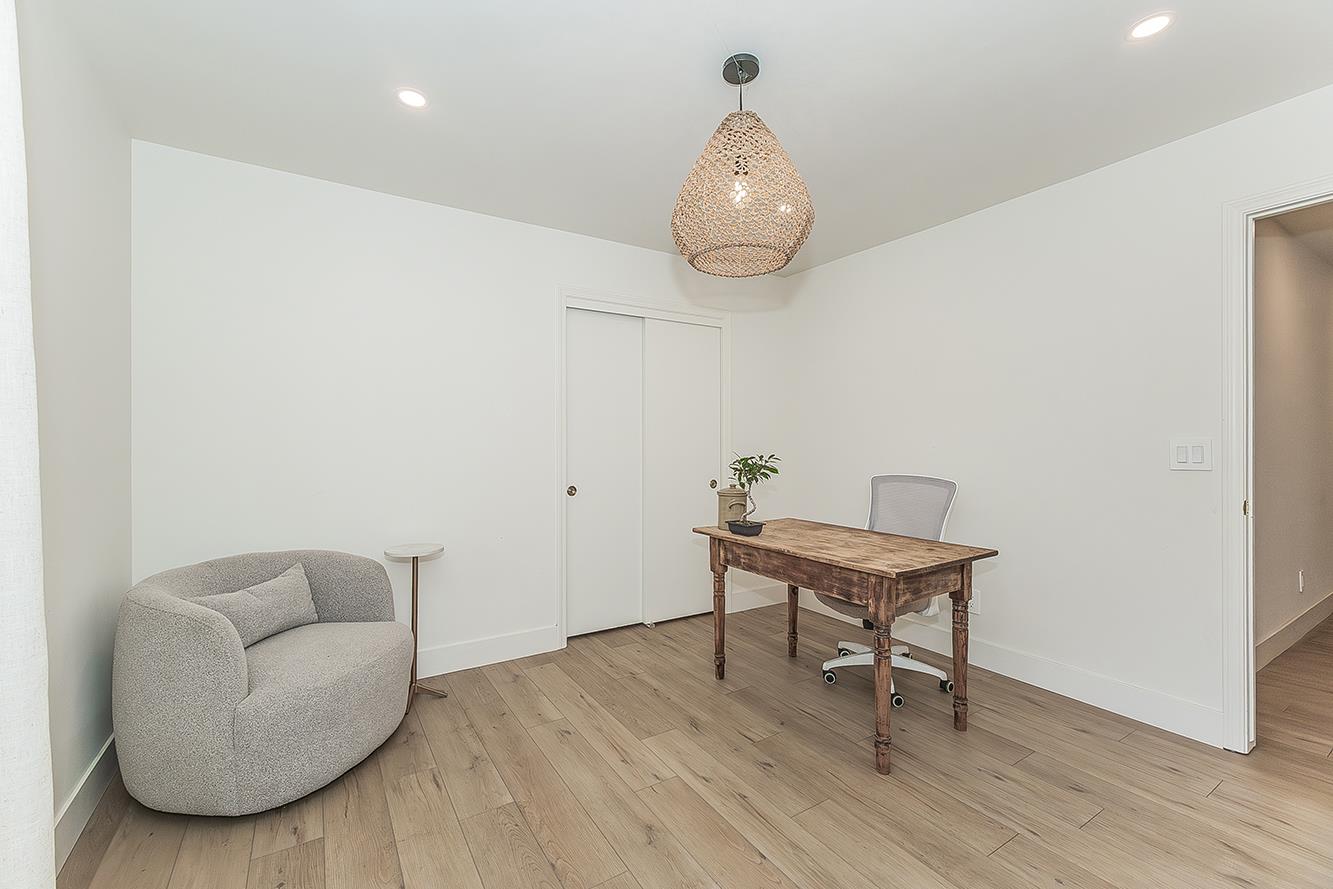 406 E Audubon Dr, Fresno, CA 93720