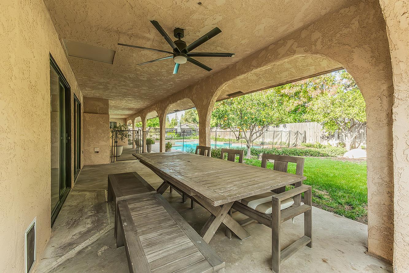 406 E Audubon Dr, Fresno, CA 93720